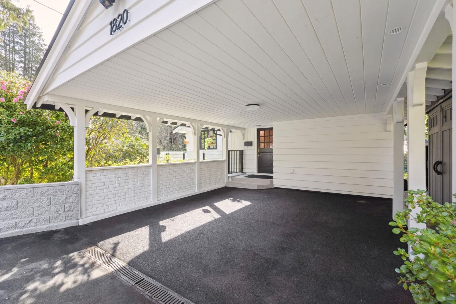 Listing Image 27