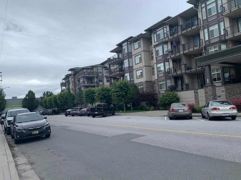 407 - 45893 Chesterfield Avenue, Chilliwack, V2P 1M5 | Image 2