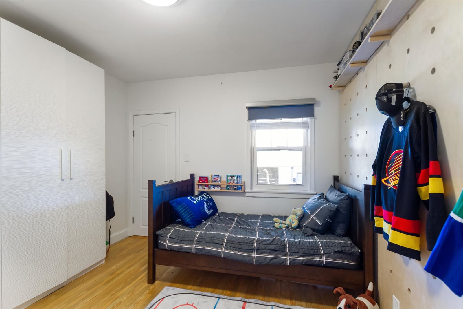 Listing Image 18
