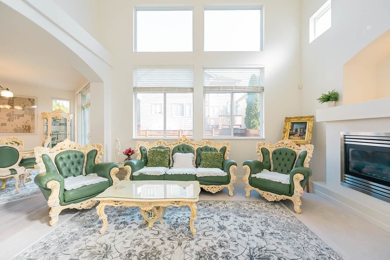 Listing Image 10