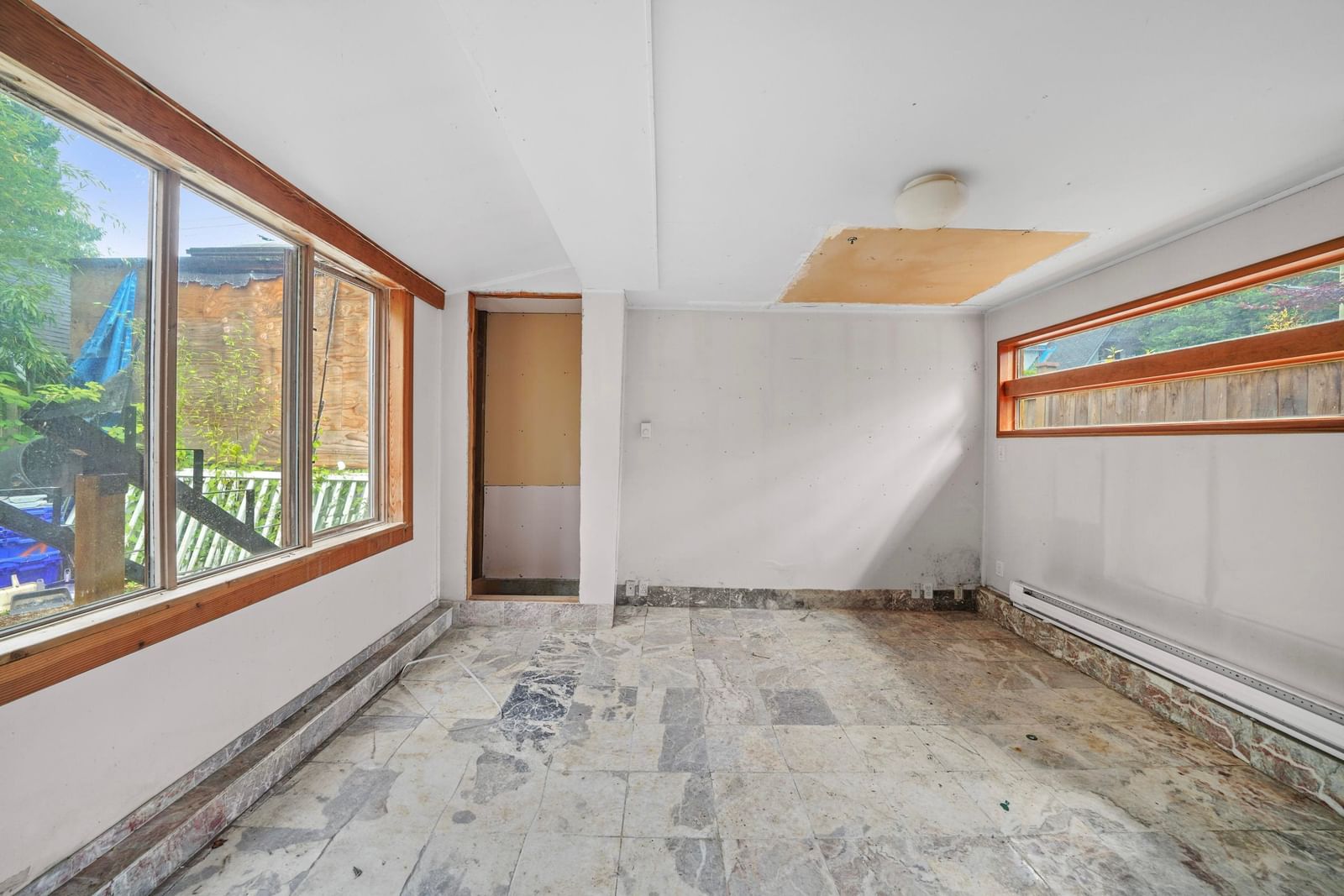 Listing Image 37