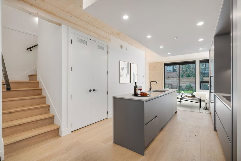 121 - 310 Salter Street, New Westminster, V3M 0N7 | Image 2