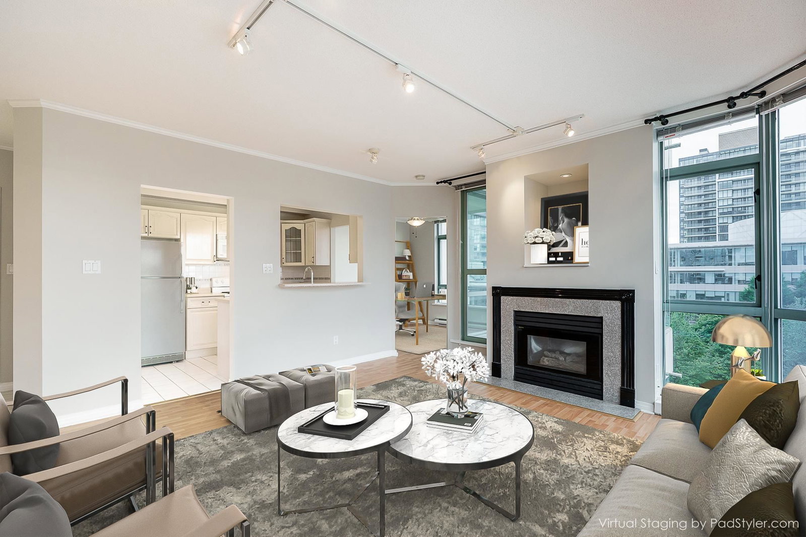 Listing Image 12