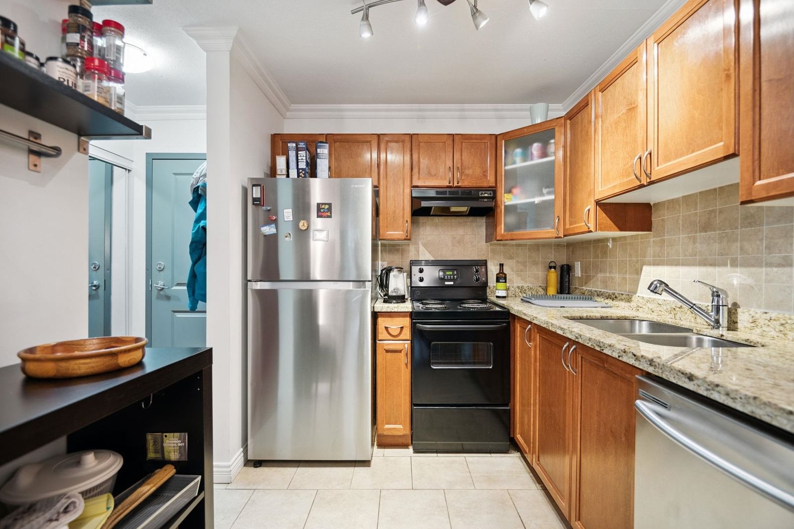 Listing Image 18