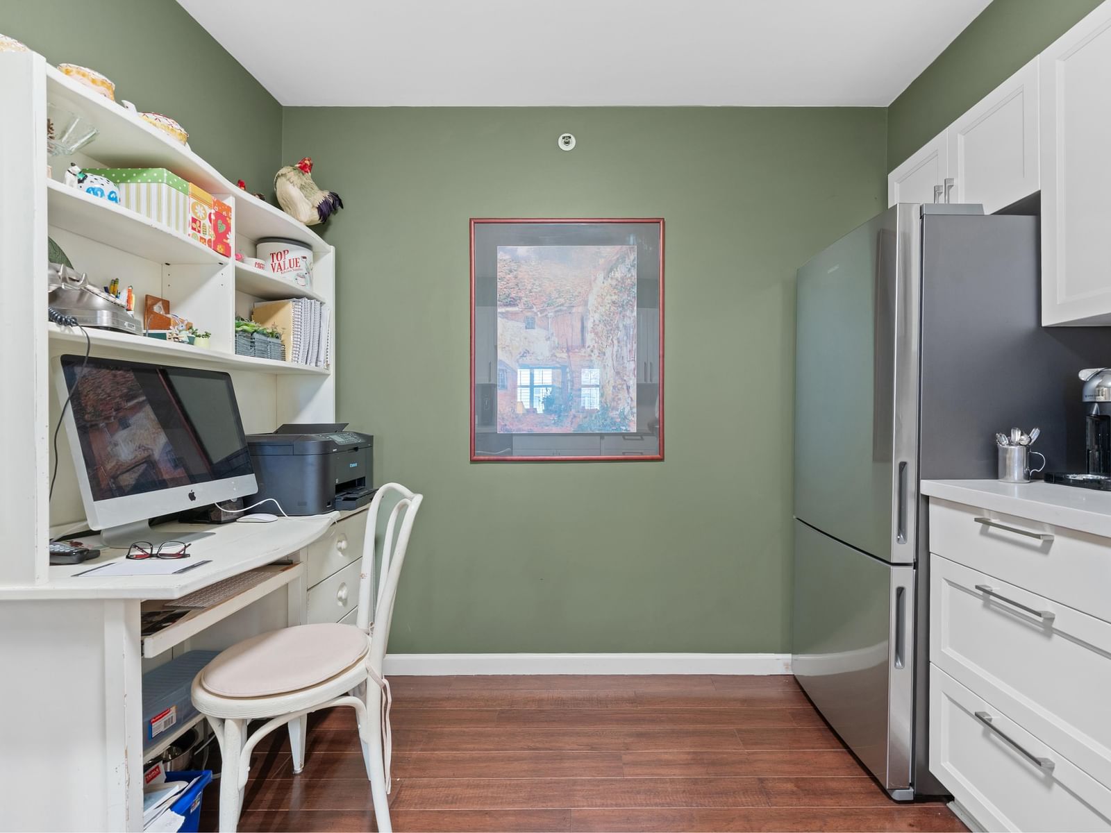 Listing Image 19