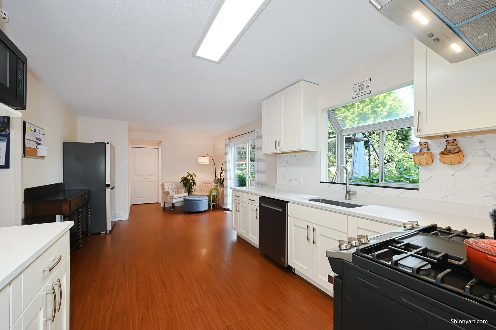 Listing Image 13