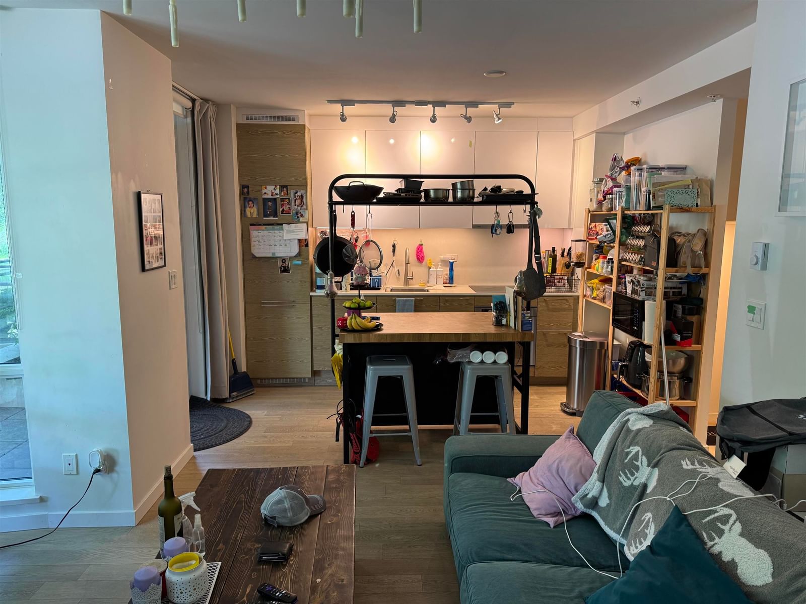 Listing Image 6