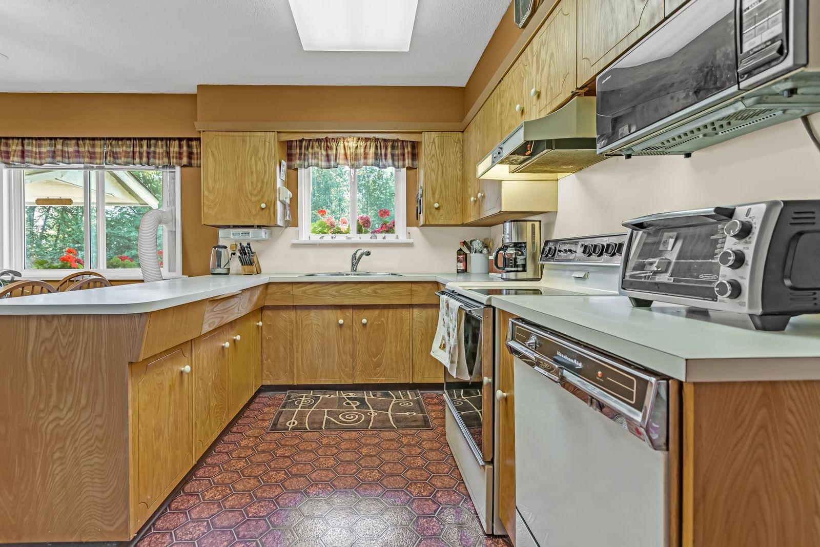 Listing Image 14