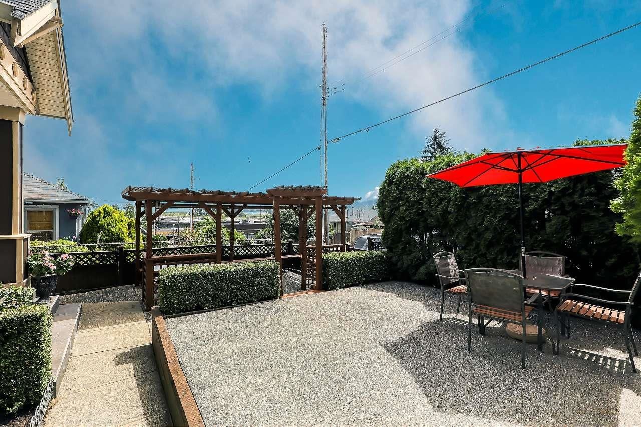 Listing Image 6