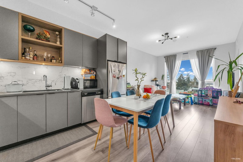 PH47 - 5355 Lane Street, Burnaby, V5H 0H1 | Image 2