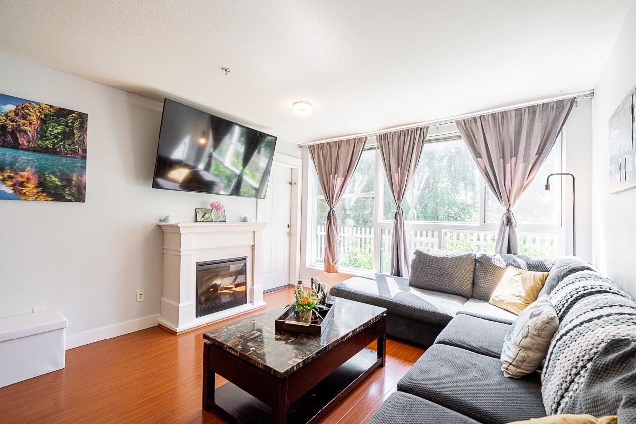 Listing Image 10