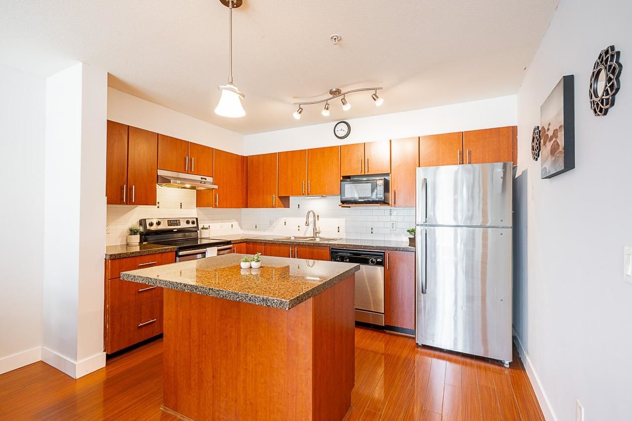 Listing Image 16