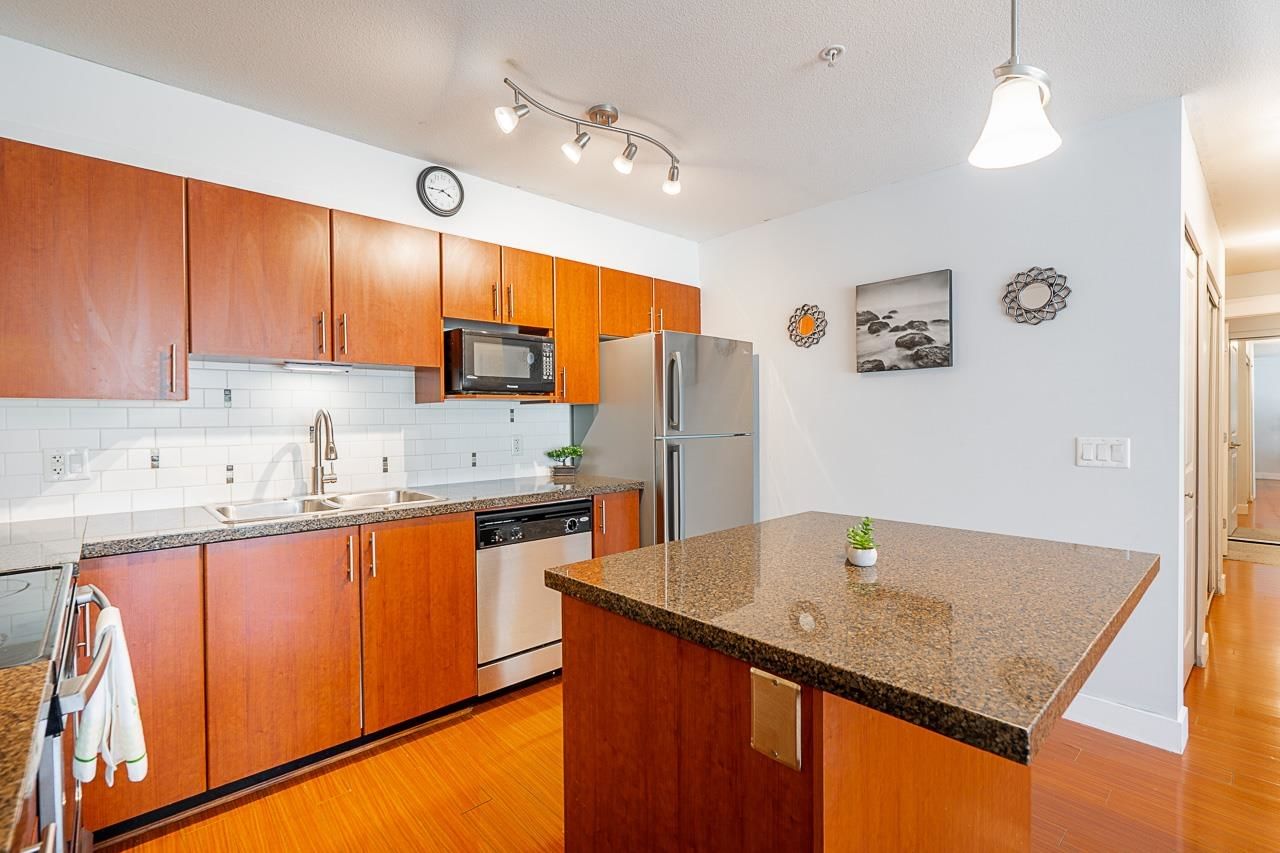 Listing Image 19