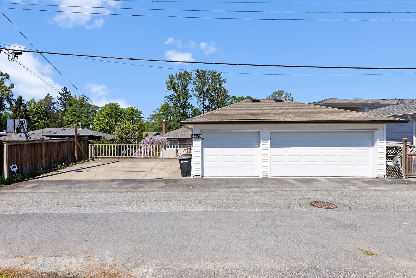 Listing Image 17