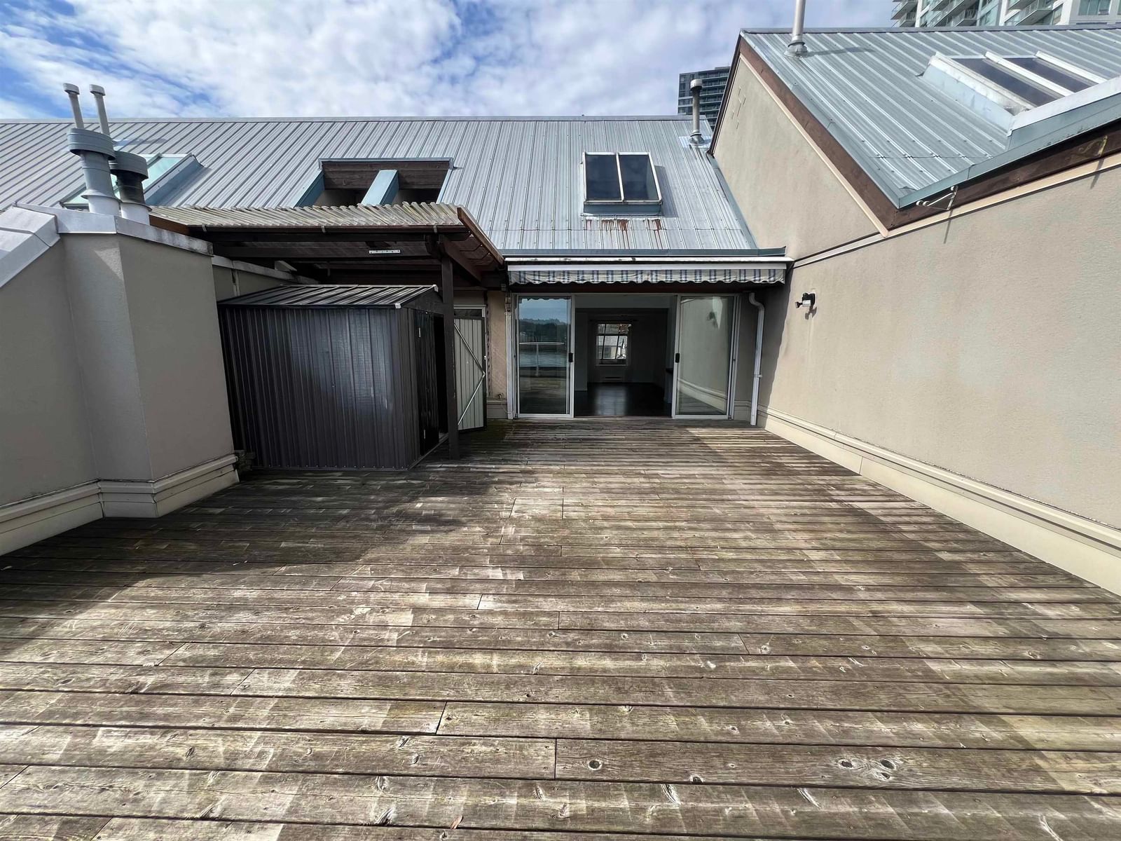 Listing Image 32