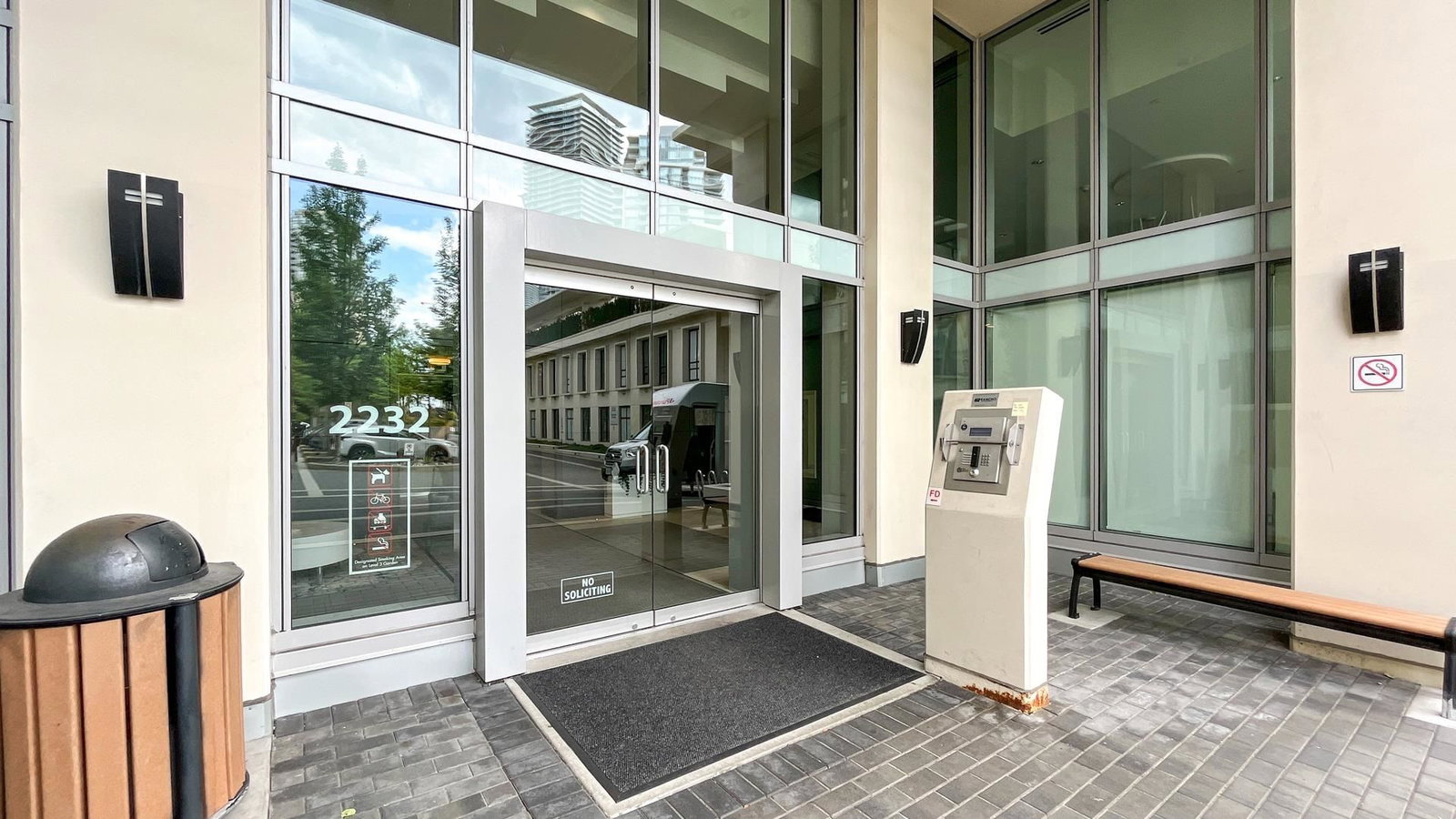 Listing Image 23