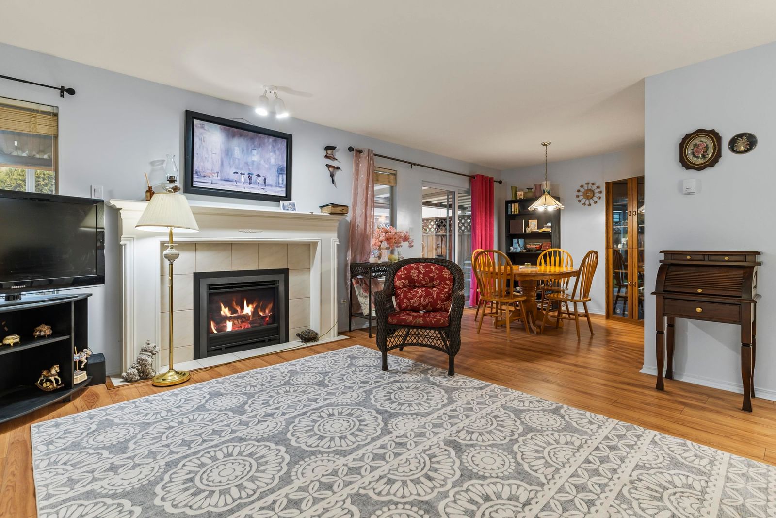 Listing Image 10