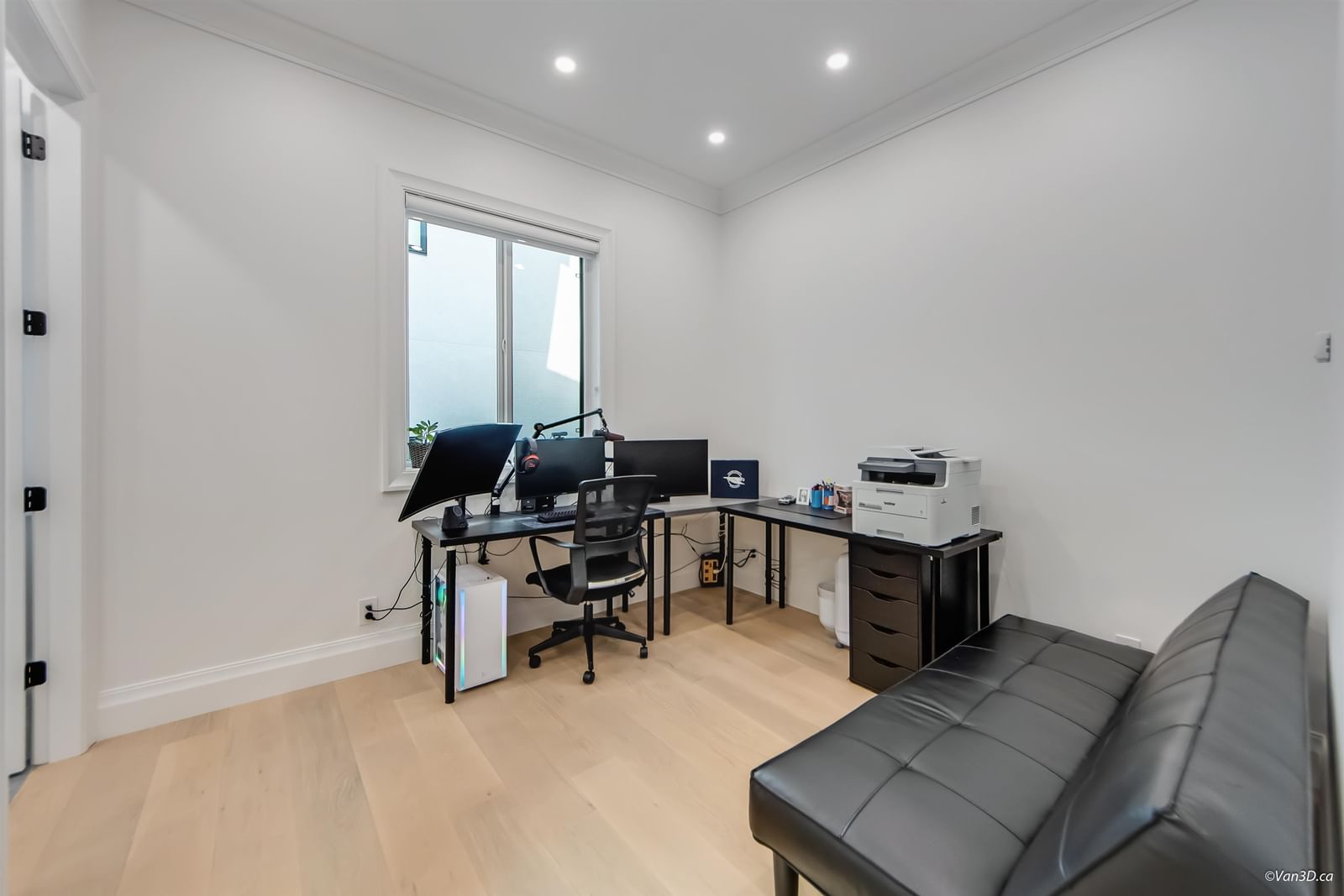 Listing Image 19