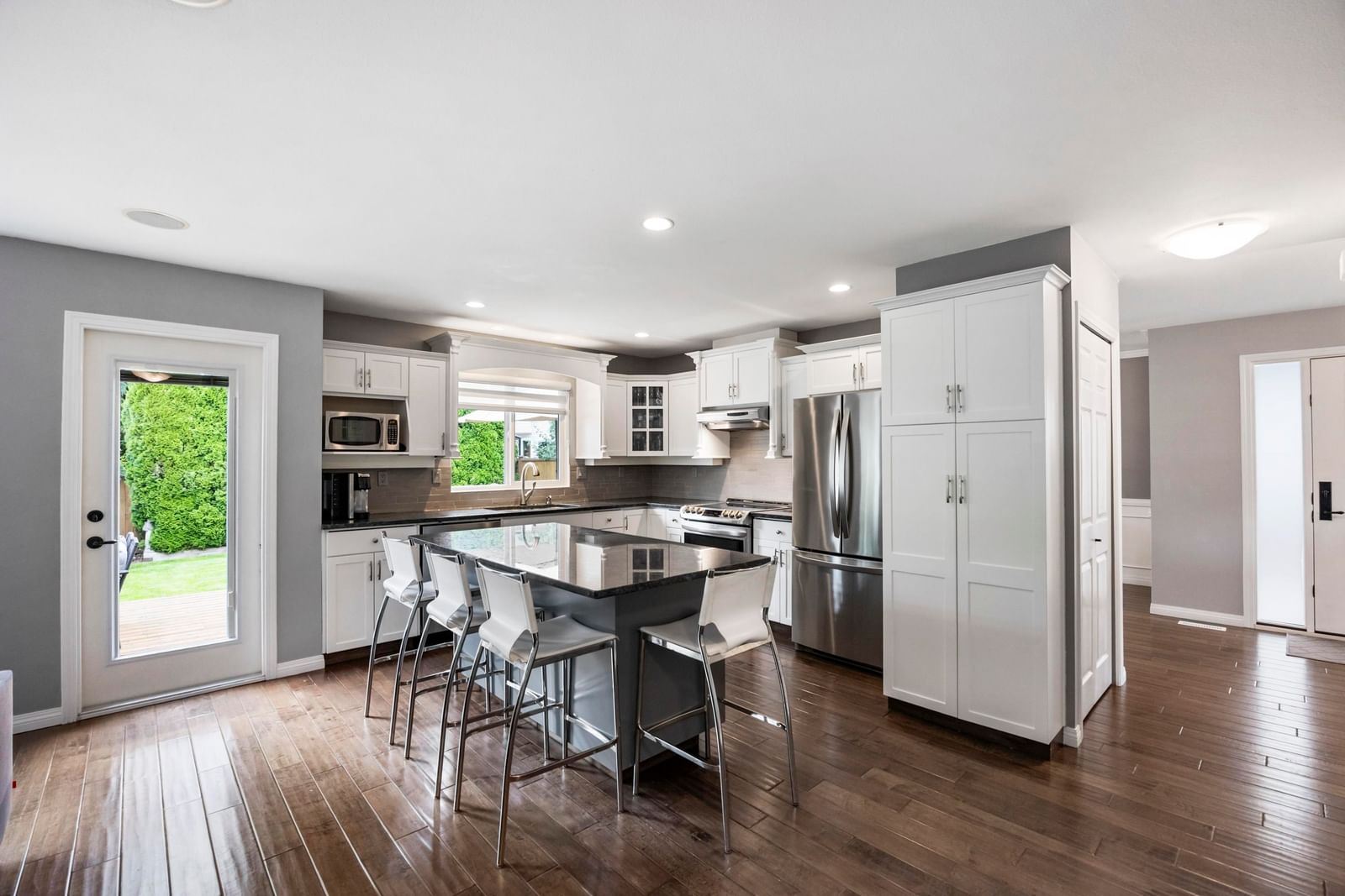 Listing Image 15