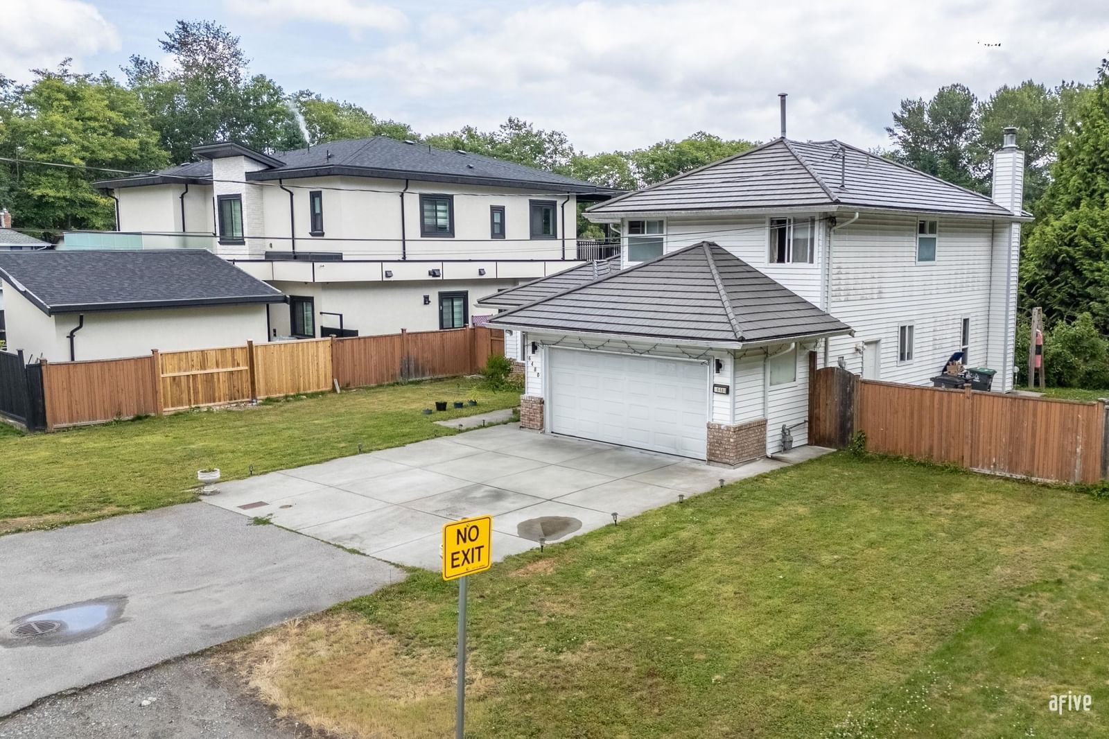 Listing Image 6