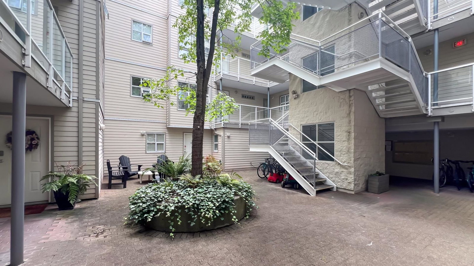 Listing Image 21