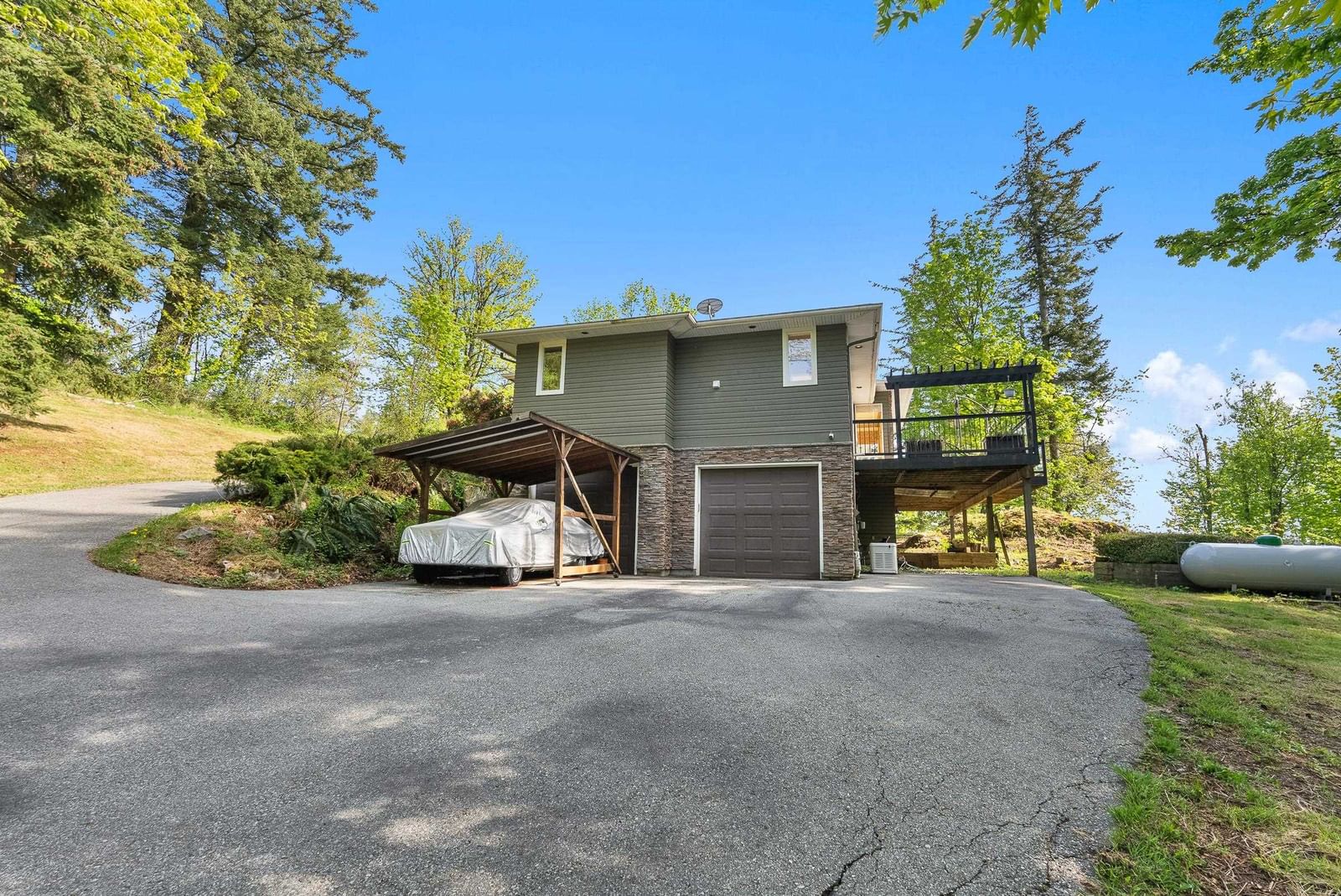 Listing Image 6