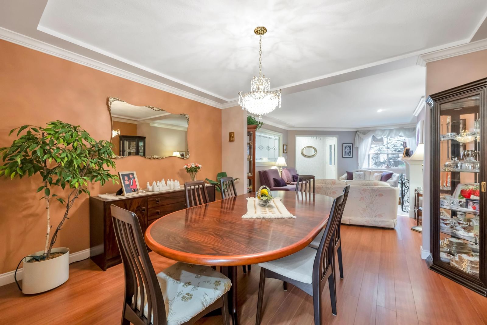 Listing Image 10