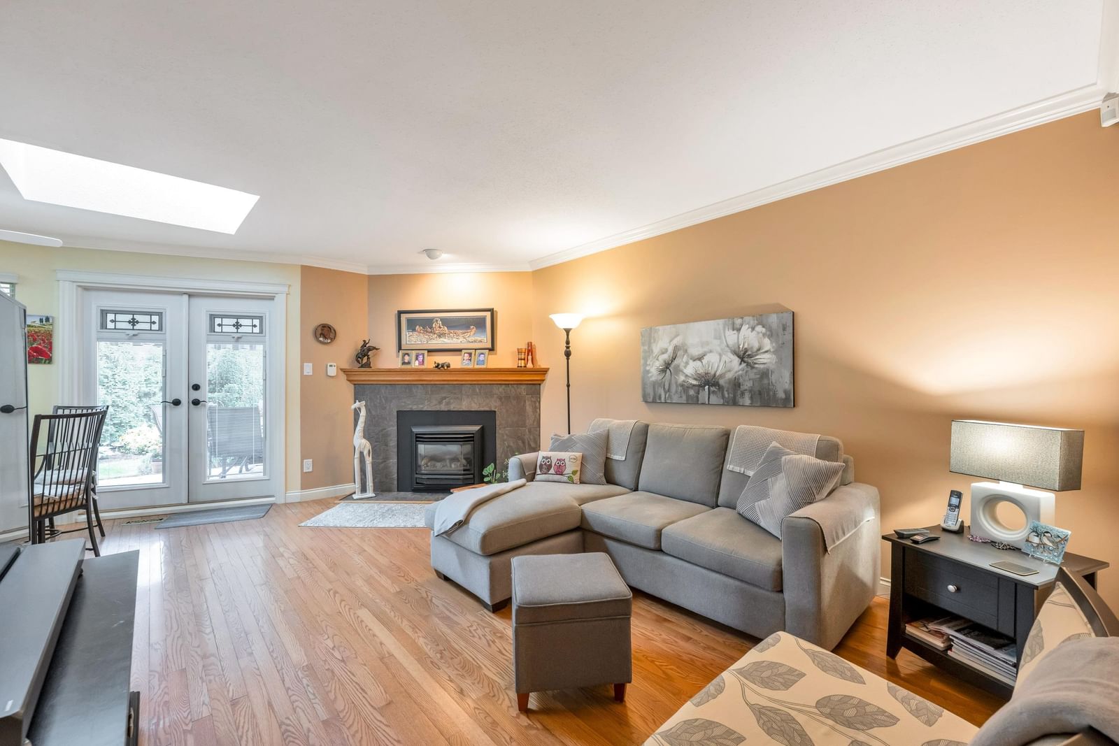 Listing Image 19