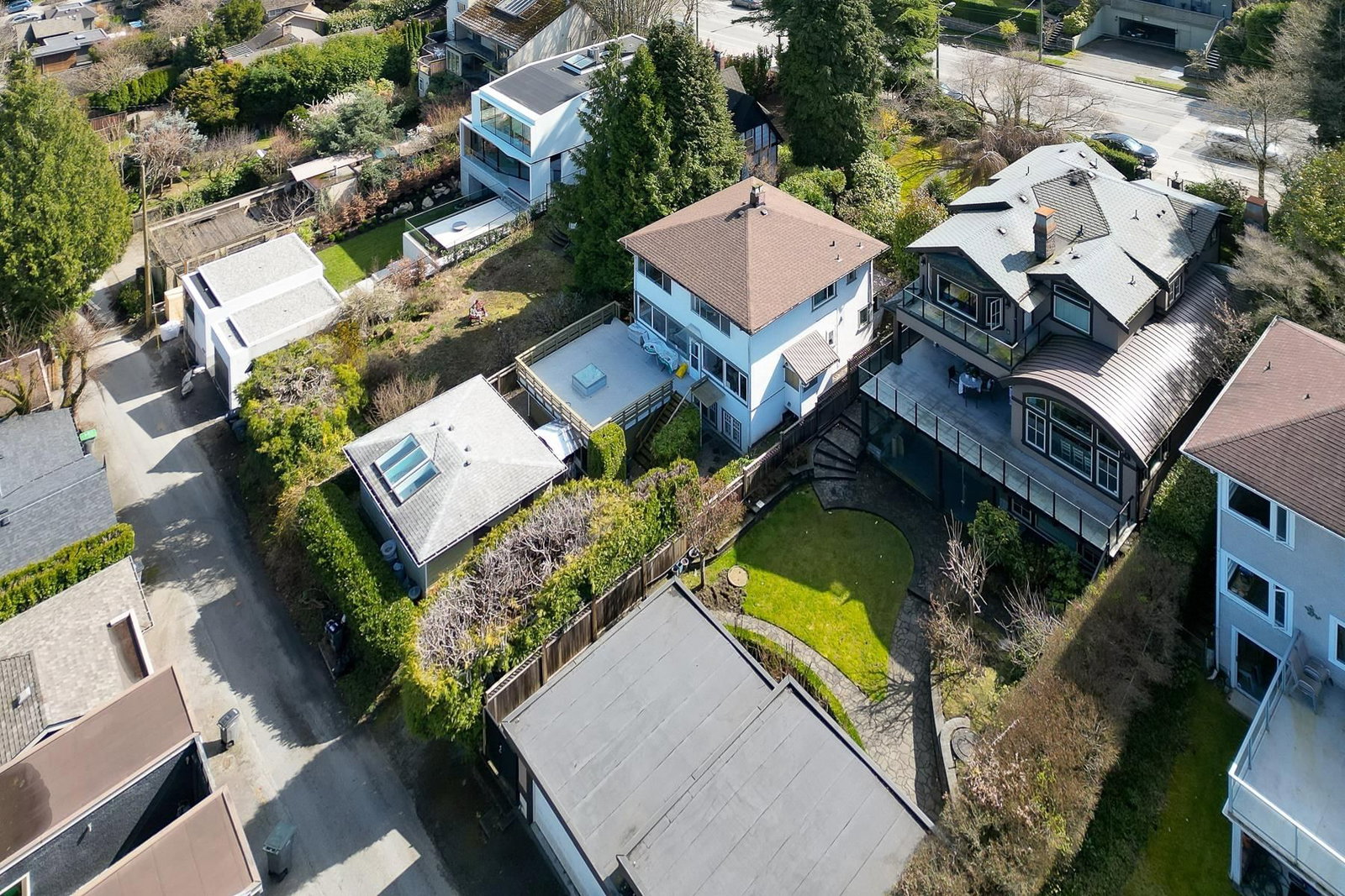 Listing Image 10