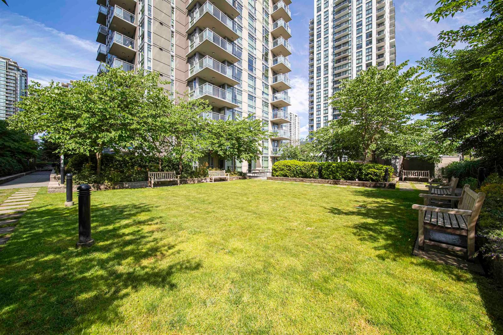 Listing Image 21