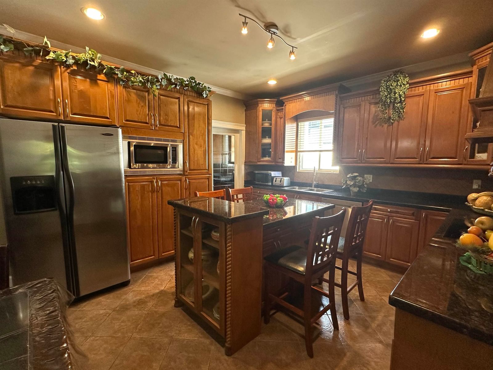Listing Image 11