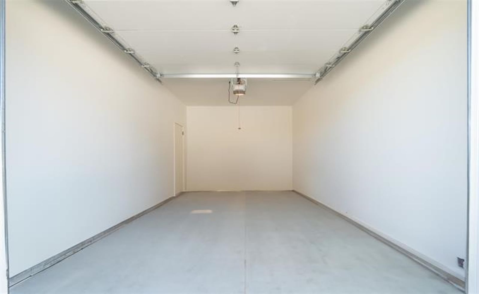 Listing Image 30
