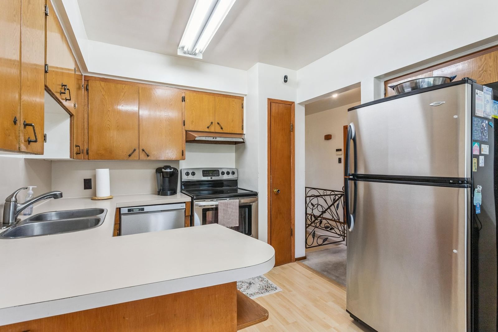 Listing Image 9