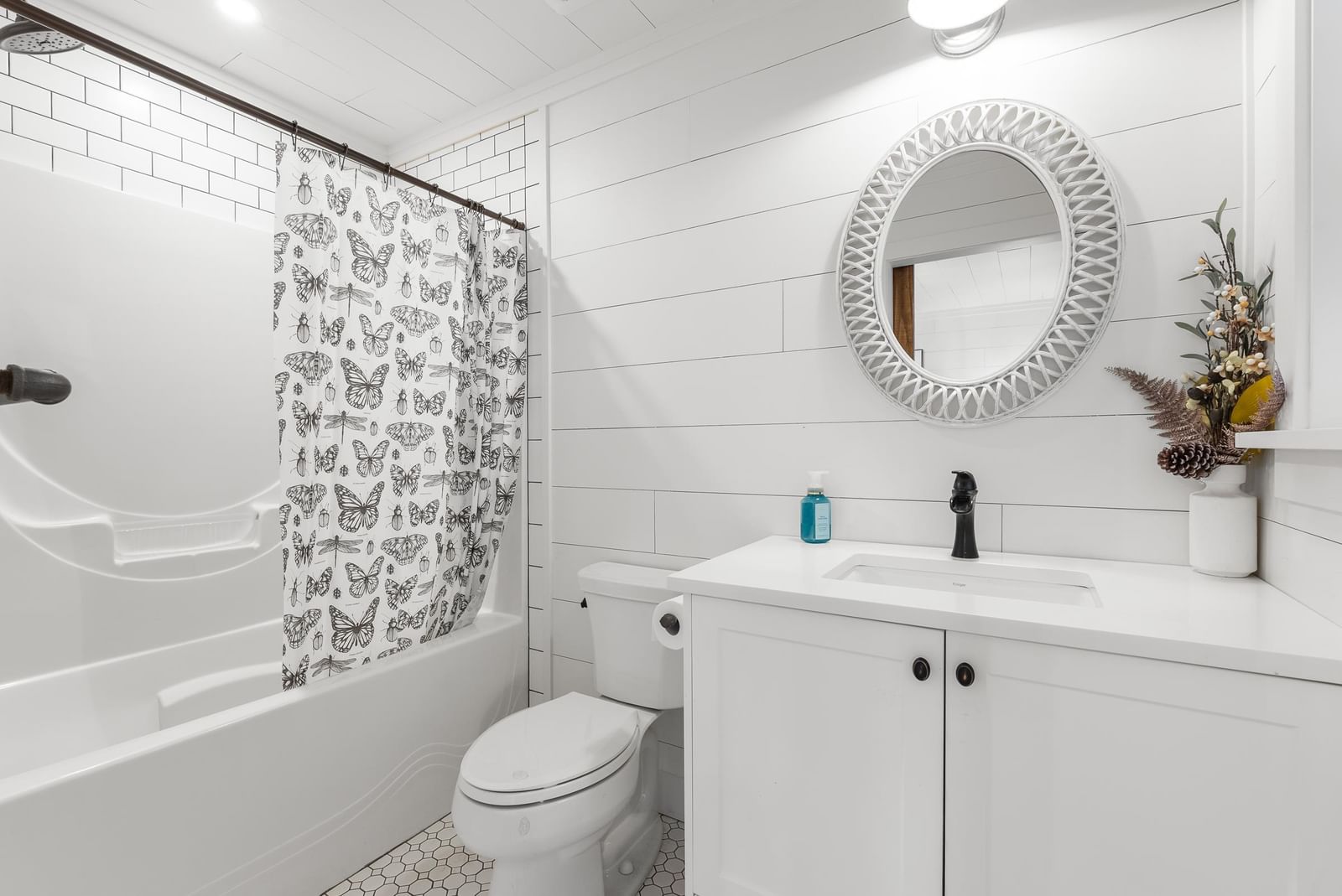 Listing Image 13