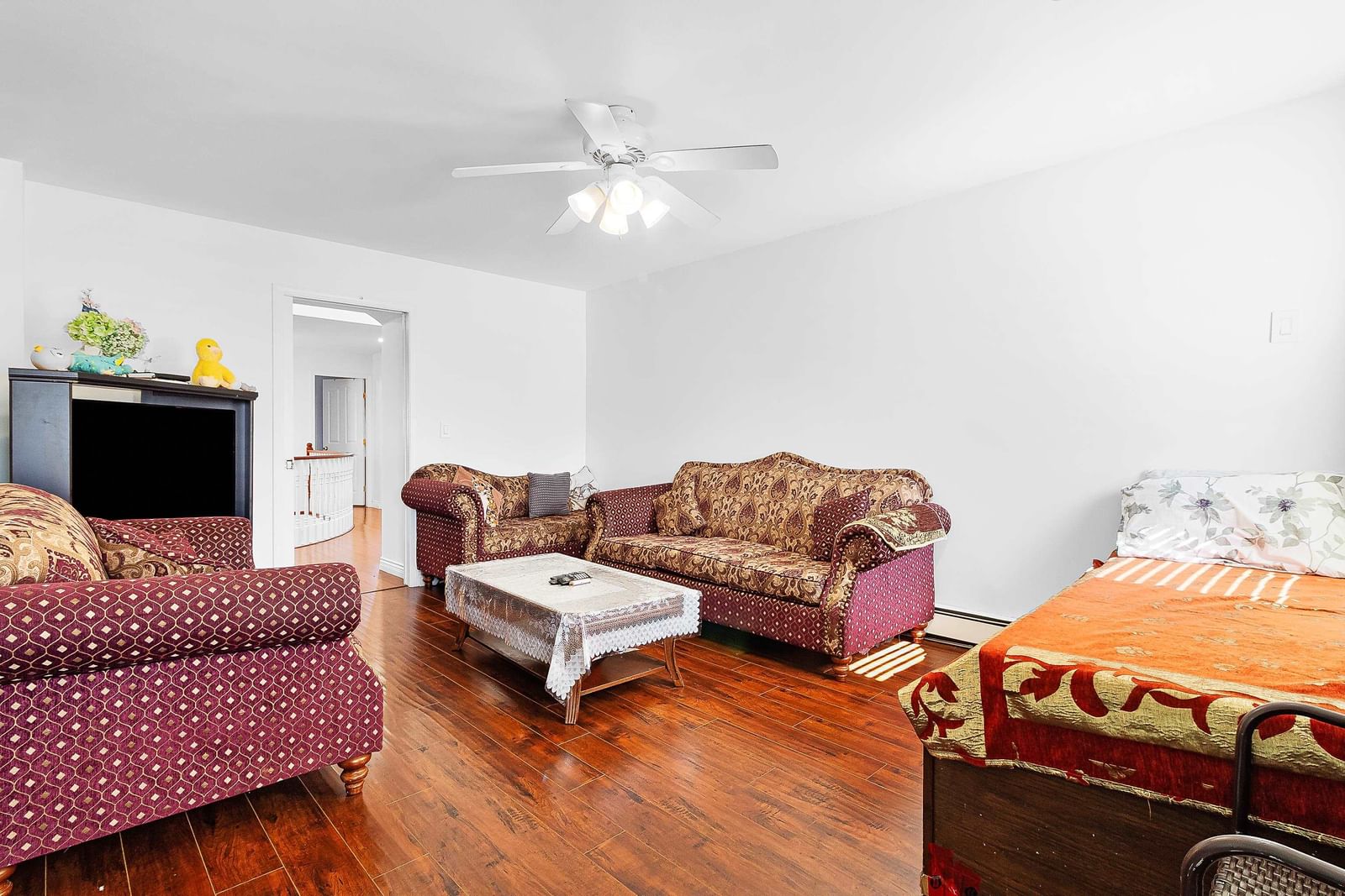 Listing Image 22