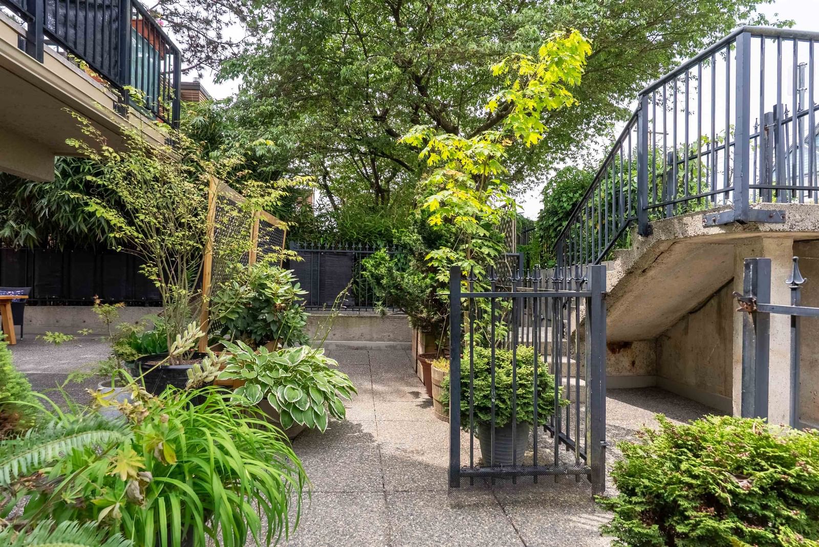 Listing Image 14