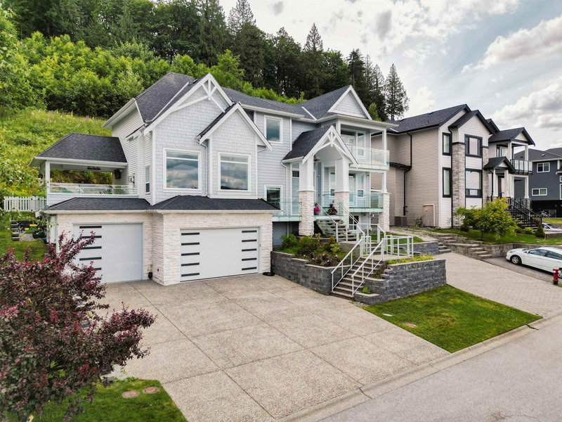 25540 Godwin Drive, Maple Ridge, V2W 1G9 | Image 2