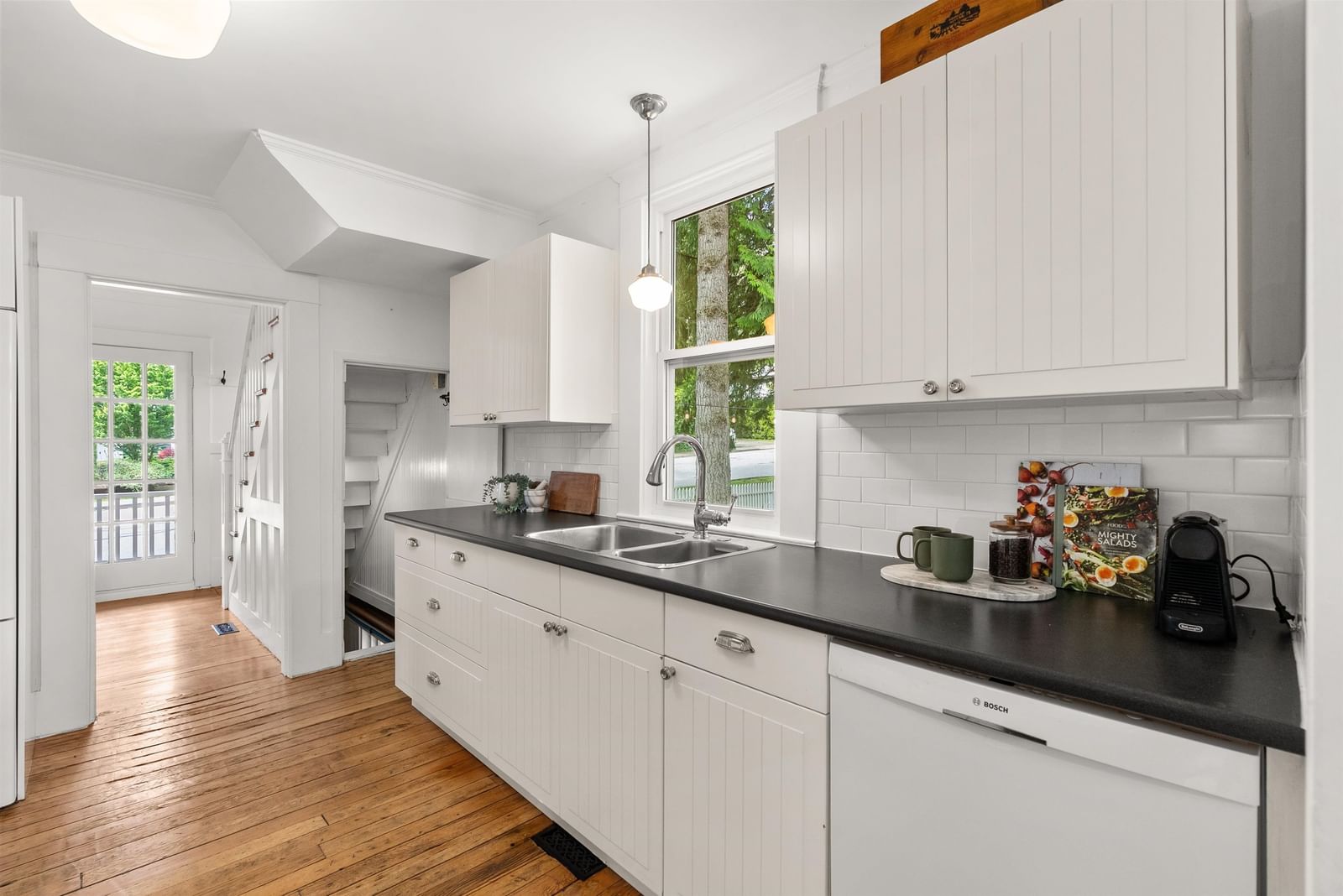 Listing Image 19