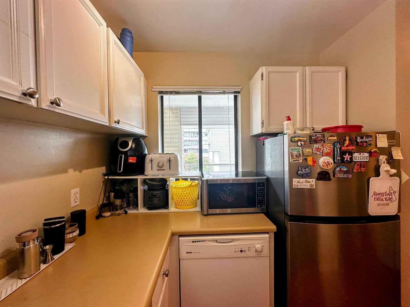 Listing Image 9