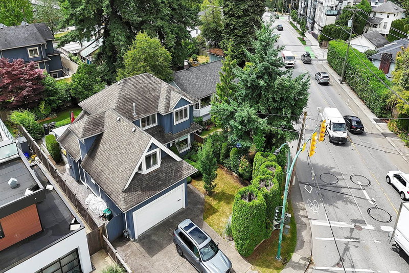 633 Fir Street, North Vancouver, V7M 1W3 | Image 2