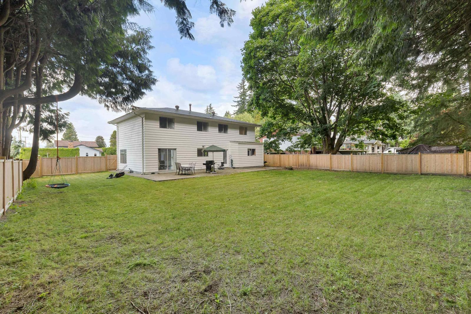 Listing Image 5
