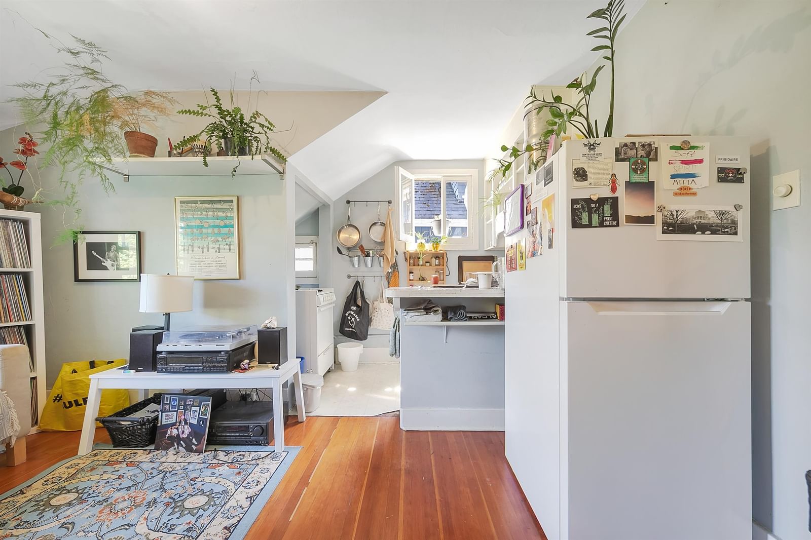 Listing Image 17