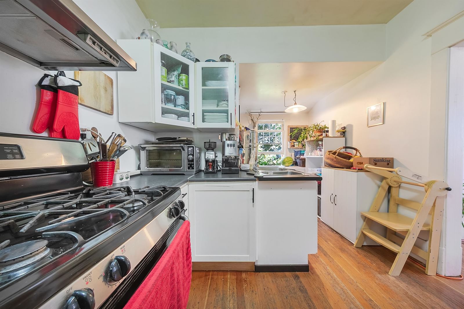 Listing Image 8