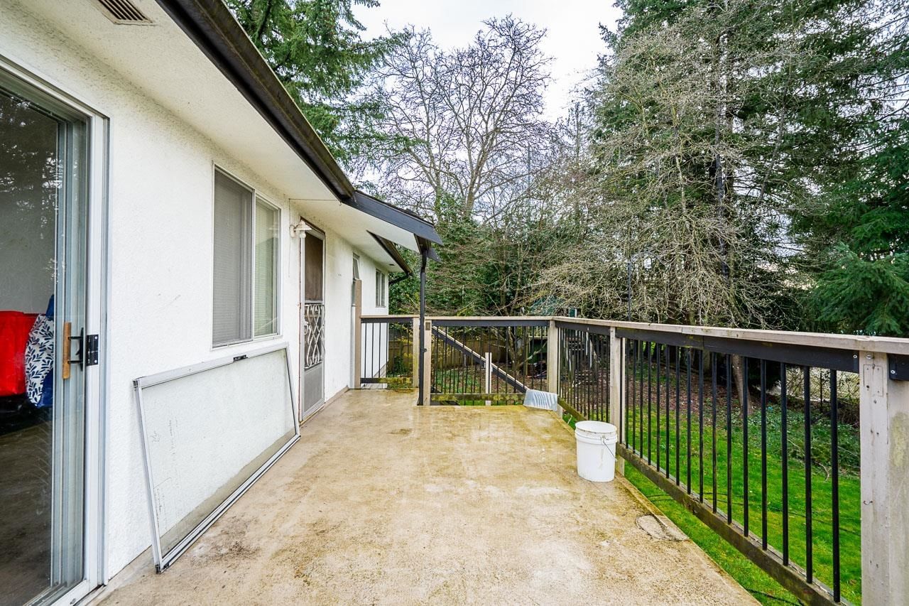Listing Image 11