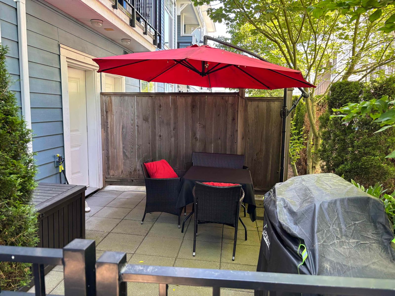 Listing Image 12