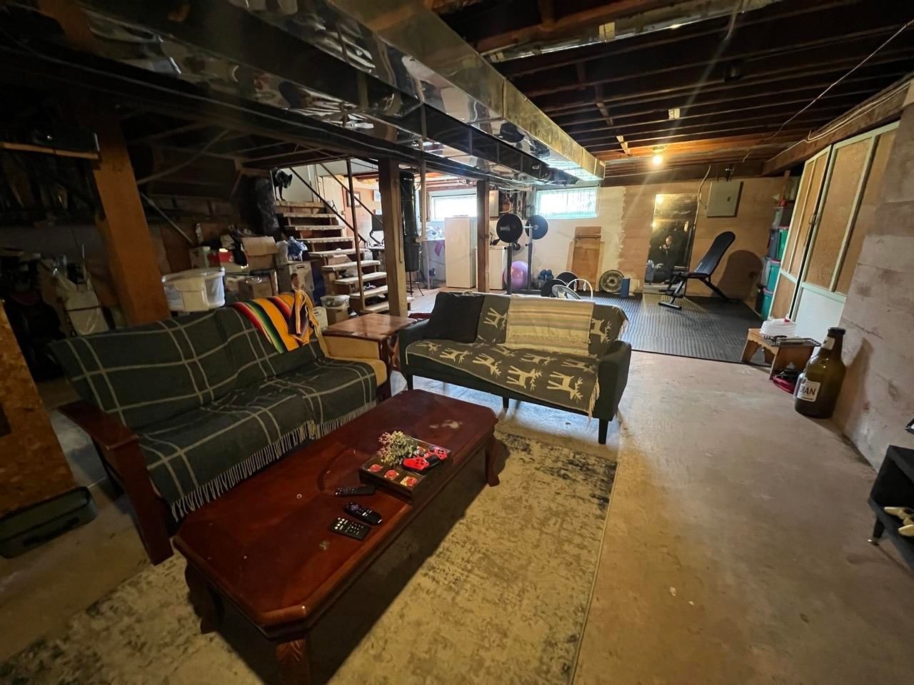 Listing Image 14
