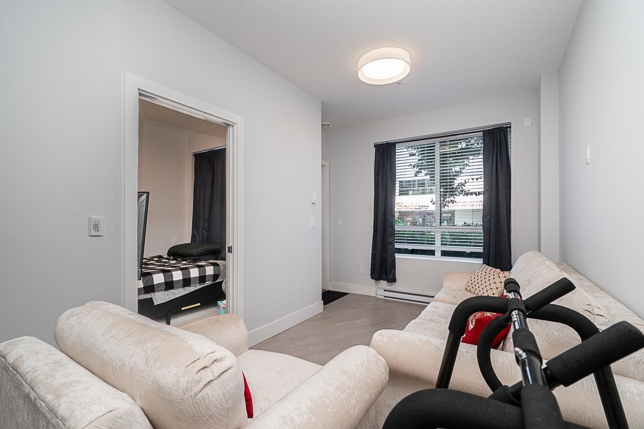 Listing Image 12