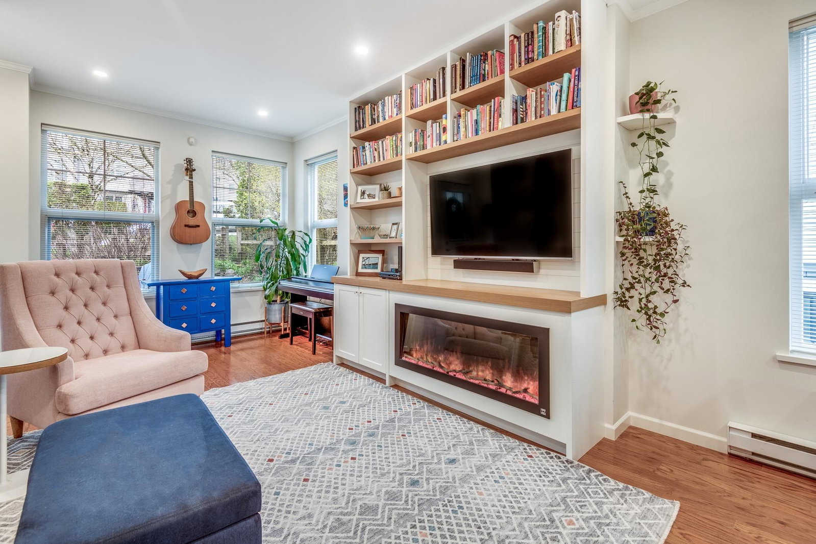 Listing Image 13
