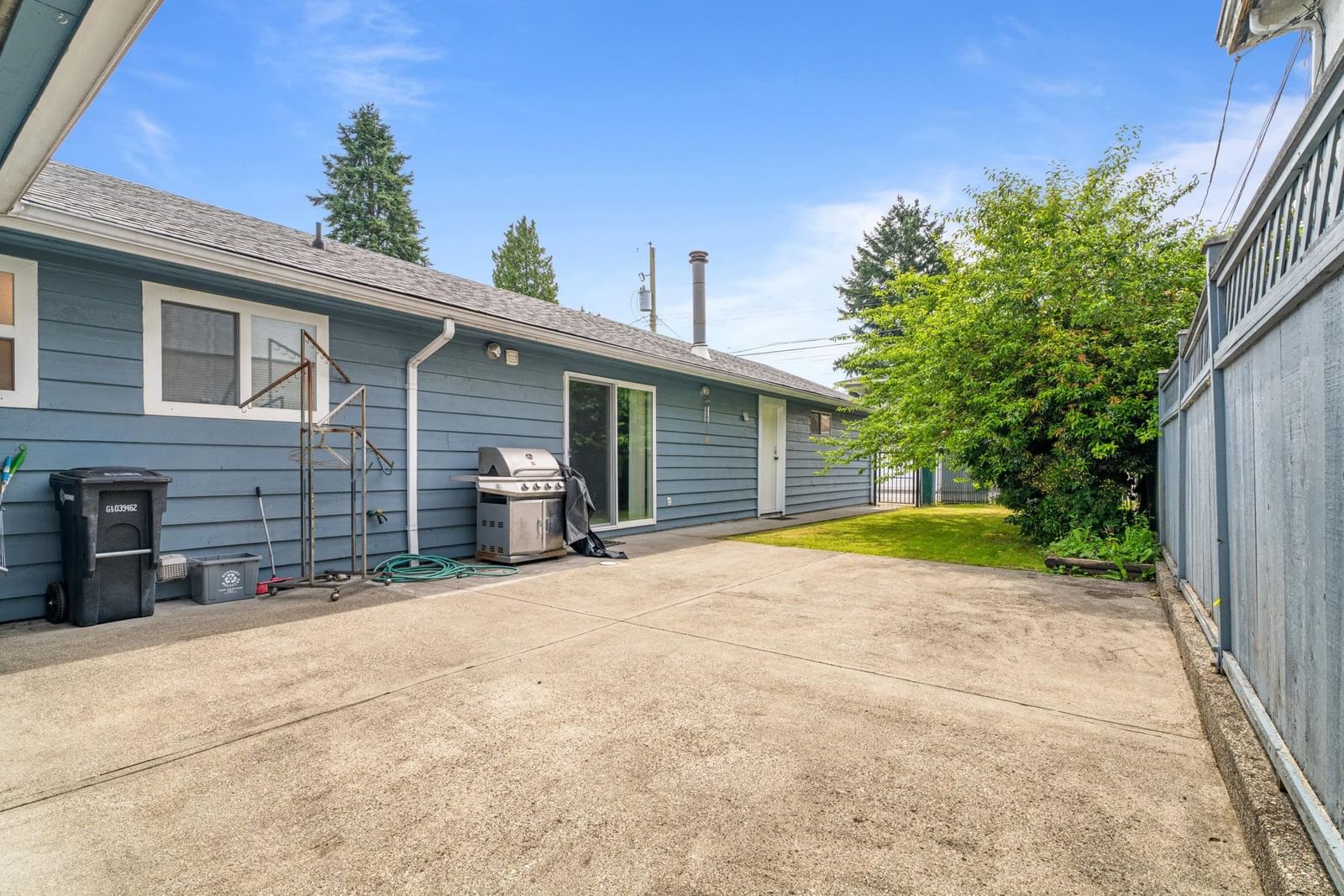 Listing Image 27