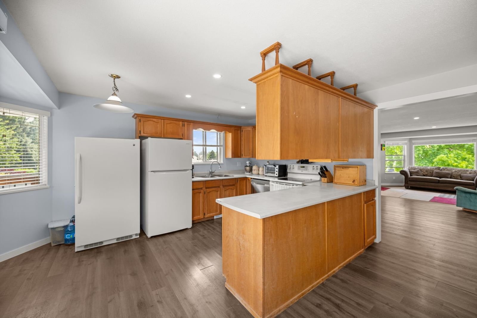 Listing Image 14